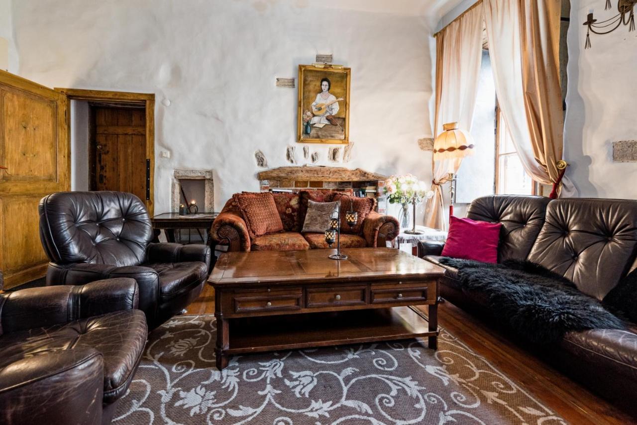 Historical Two-Bedroom Apartment With Sauna, Jacuzzi And Fireplace Tallinn Eksteriør billede