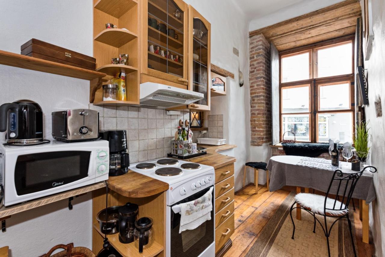 Historical Two-Bedroom Apartment With Sauna, Jacuzzi And Fireplace Tallinn Eksteriør billede